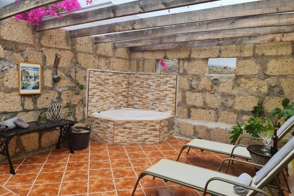 Lovely Two Bedroom Apartment With Amazing View Tejina de Isora Eksteriør billede